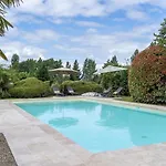 Le Clos Vallis 3*