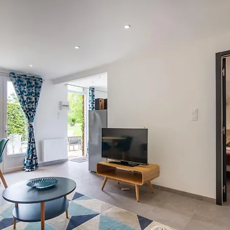 Le Clos Vallis فندق مبيت وإفطار