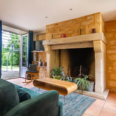 לינה וארוחת בוקר Le Clos Vallis סרלה-לה קנדה