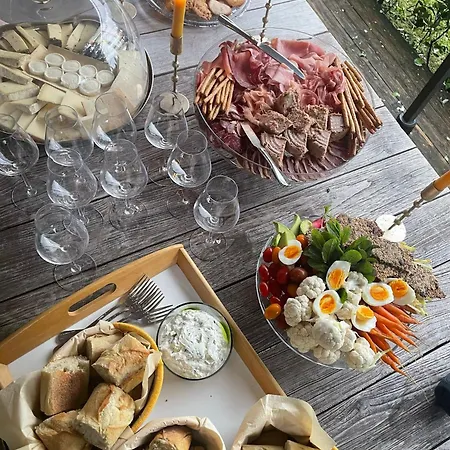 Oda ve Kahvaltı Le Clos Vallis 3*